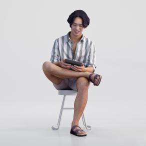 坐姿男人